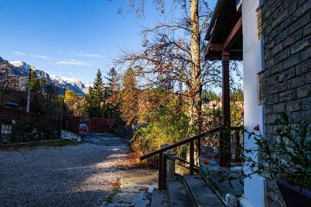 Гостевой дом Vila Retezat Sinaia Синая-28