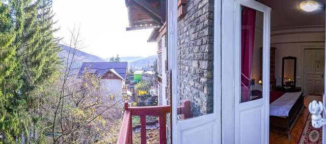 Гостевой дом Vila Retezat Sinaia Синая-32